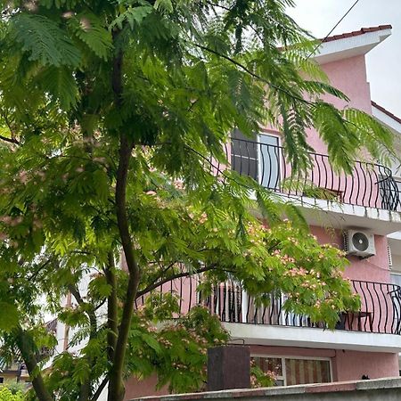 Vila Lucy Costinesti Hotel ภายนอก รูปภาพ