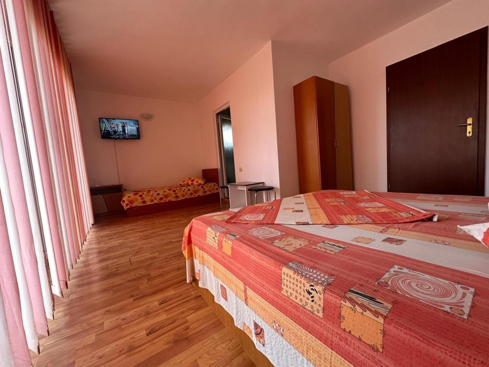 Vila Lucy Costinesti Hotel ภายนอก รูปภาพ