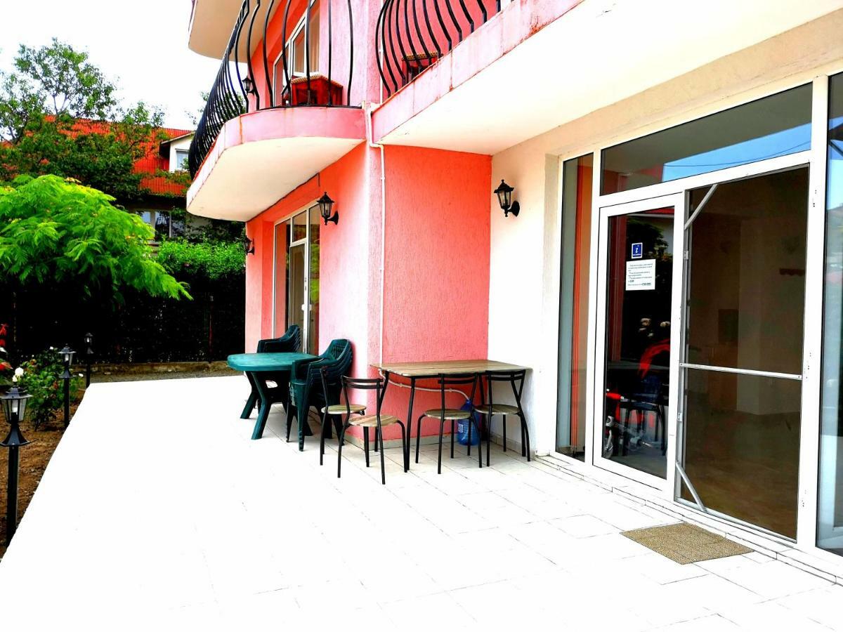 Vila Lucy Costinesti Hotel ภายนอก รูปภาพ
